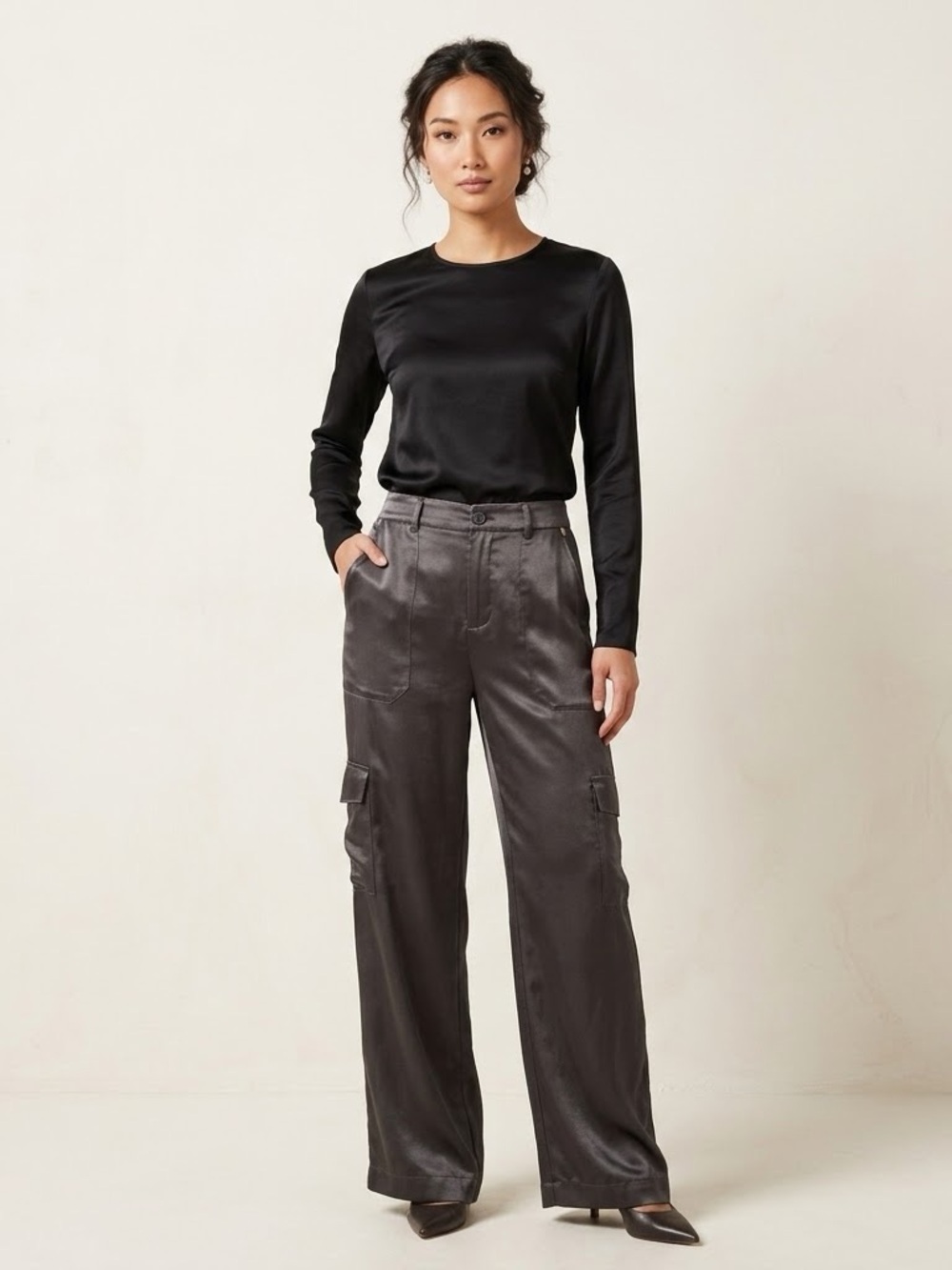 Young Fabulous & Broke (YFB) Women’s Satin Gray Cargo Pants Size Small
